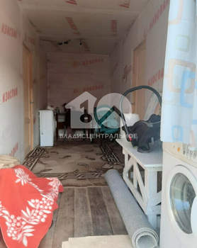 Дом 96м&sup2;, 2-этажный, участок 4 сот.  