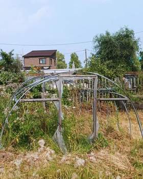 Дом 20м&sup2;, 2-этажный, участок 5 сот.  