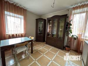 Коттедж 292м², 3-этажный, участок 13 сот.  