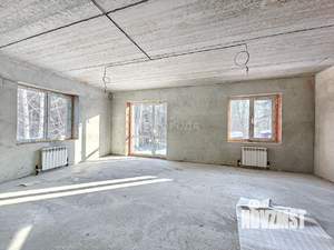 Дом 206м&sup2;, 3-этажный, участок 7 сот.  