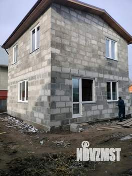 Дом 100м², 2-этажный, участок 3 сот.  