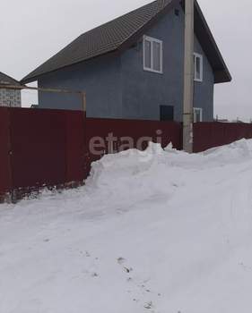 Дом 100м&sup2;, 2-этажный, участок 4 сот.  