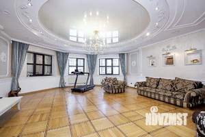 Коттедж 600м², 3-этажный, участок 25 сот.  