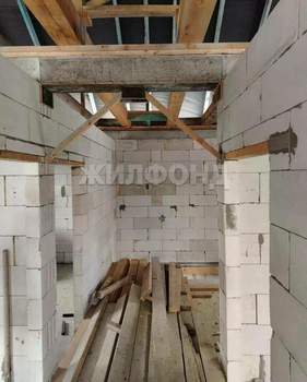 Дом 138м&sup2;, 2-этажный, участок 4 сот.  