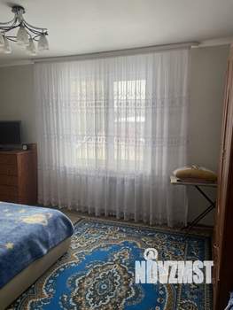 Дом 100м&sup2;, 2-этажный, участок 3 сот.  