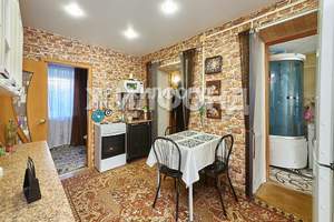 Дом 70м&sup2;, 2-этажный, участок 4 сот.  