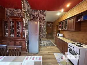 Коттедж 196м², 2-этажный, участок 6 сот.  