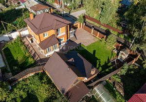 Дом 301м&sup2;, 2-этажный, участок 10 сот.  