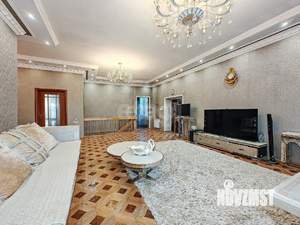 Дом 443м², 2-этажный, участок 6 сот.  