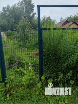 Дом 30м&sup2;, 2-этажный, участок 4 сот.  