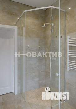 Дом 400м², 3-этажный, участок 10 сот.  