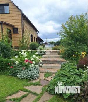 Дом 64м&sup2;, 2-этажный, участок 13 сот.  