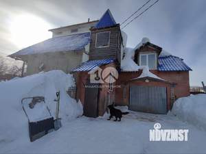 Дом 249м&sup2;, 2-этажный, участок 6 сот.  
