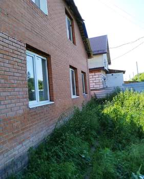 Дом 240м², 2-этажный, участок 6 сот.  
