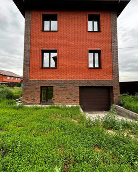 Дом 210м², 3-этажный, участок 5 сот.  
