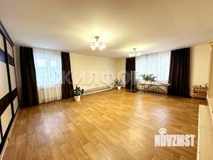 Дом 320м², 2-этажный, участок 8 сот.  