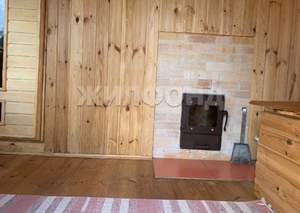 Дом 20м&sup2;, 2-этажный, участок 6 сот.  