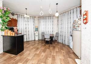 Дом 350м&sup2;, 3-этажный, участок 3 сот.  