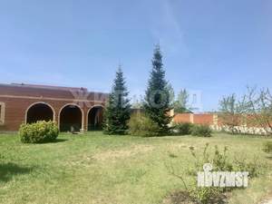 Коттедж 438м², 3-этажный, участок 10 сот.  