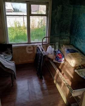 Дом 42м&sup2;, 2-этажный, участок 6 сот.  