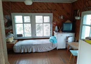 Дом 30м&sup2;, 2-этажный, участок 4 сот.  