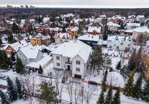 Дом 660м², 3-этажный, участок 8 сот.  