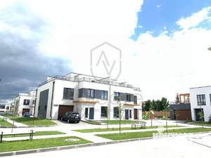 Таунхаус 113м&sup2;, 2-этажный, участок 1 сот.  