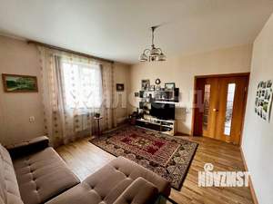 Дом 100м², 2-этажный, участок 6 сот.  
