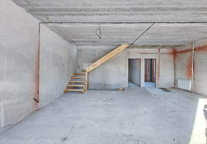 Дом 196м&sup2;, 3-этажный, участок 5 сот.  