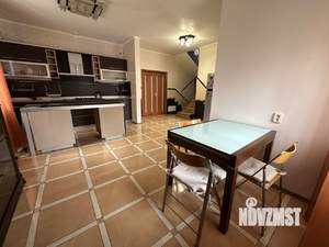 Коттедж 292м², 3-этажный, участок 13 сот.  
