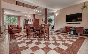 Дом 308м&sup2;, 2-этажный, участок 6 сот.  