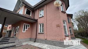 Коттедж 351м², 3-этажный, участок 1060 сот.  