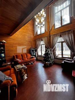 Дом 250м², 2-этажный, участок 11 сот.  