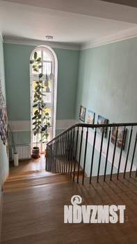 Коттедж 351м², 3-этажный, участок 1060 сот.  