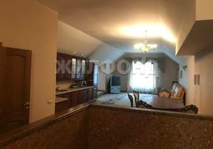 Дом 750м&sup2;, 2-этажный, участок 20 сот.  