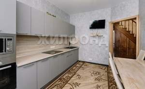 Дом 152м&sup2;, 2-этажный, участок 3 сот.  