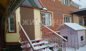 Дом 179м&sup2;, 2-этажный, участок 3 сот.  