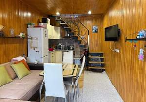 Дом 82м&sup2;, 2-этажный, участок 5 сот.  