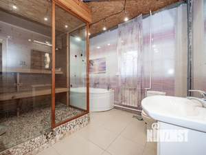 Дом 150м², 3-этажный, участок 7 сот.  