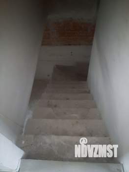 Коттедж 180м², 3-этажный, участок 3 сот.  