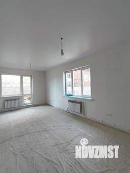 Дом 100м&sup2;, 2-этажный, участок 3 сот.  