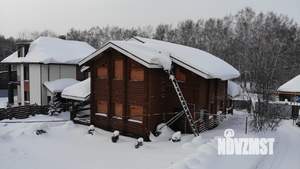 Дом 250м&sup2;, 2-этажный, участок 1 сот.  