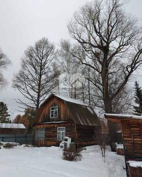 Дом 50м², 2-этажный, участок 6 сот.  