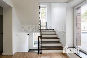 Коттедж 261м², 2-этажный, участок 6 сот.  