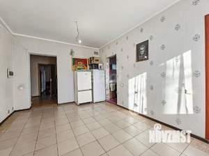 Дом 381м&sup2;, 2-этажный, участок 14 сот.  