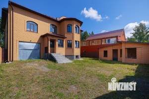 Коттедж 523м&sup2;, 3-этажный, участок 10 сот.  