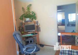 Дом 90м&sup2;, 2-этажный, участок 10 сот.  