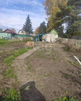 Дом 18м², 2-этажный, участок 4 сот.  