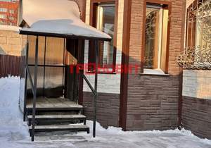 Дом 256м&sup2;, 3-этажный, участок 7 сот.  