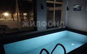 Дом 450м&sup2;, 2-этажный, участок 10 сот.  